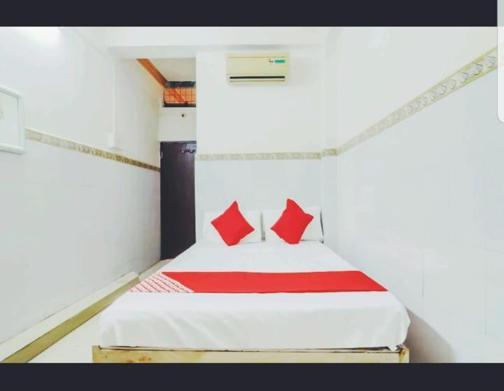 Metro Lodge Hyderabad Exterior photo